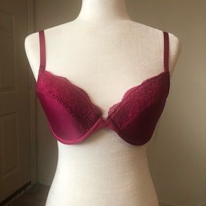 NWT Gilligan & O’Malley Lightly Padded Lace Bra